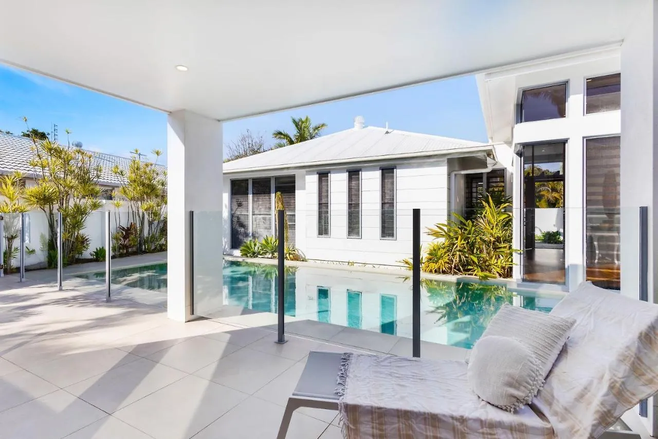 Hampton Beach House On The Waterfront Buddina Vakantiehuis