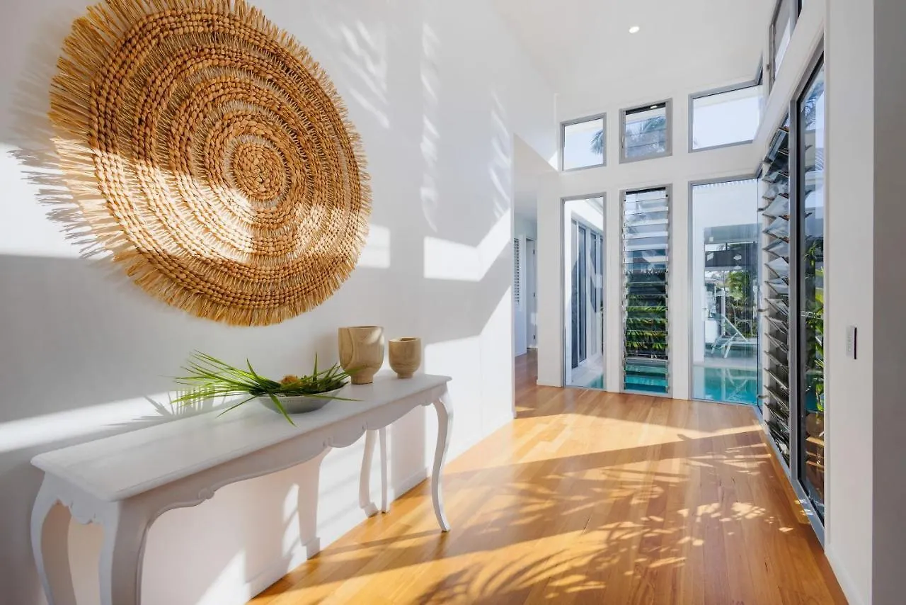 Vakantiehuis Hampton Beach House On The Waterfront Buddina Australië